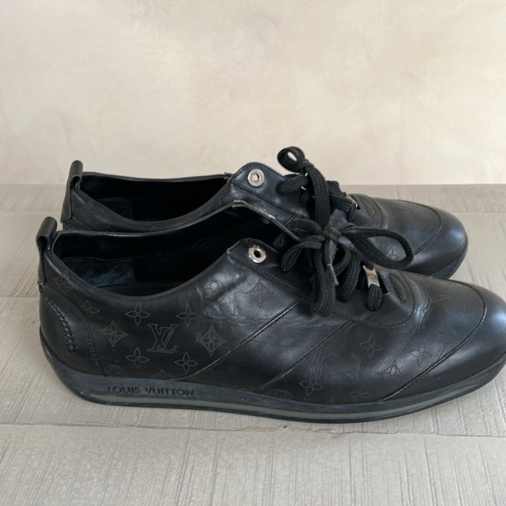 Louis Vuitton monogram sneakers - Picture 4 of 5